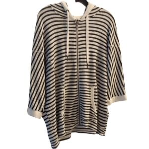 🌸 Cable & Gauge Black and White Striped Hoodie
